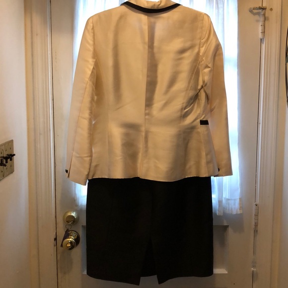 NOVIELLO-BLOOM/ELEGANTLY BEAUTIFUL RAW SILK 2PC - Picture 2 of 4